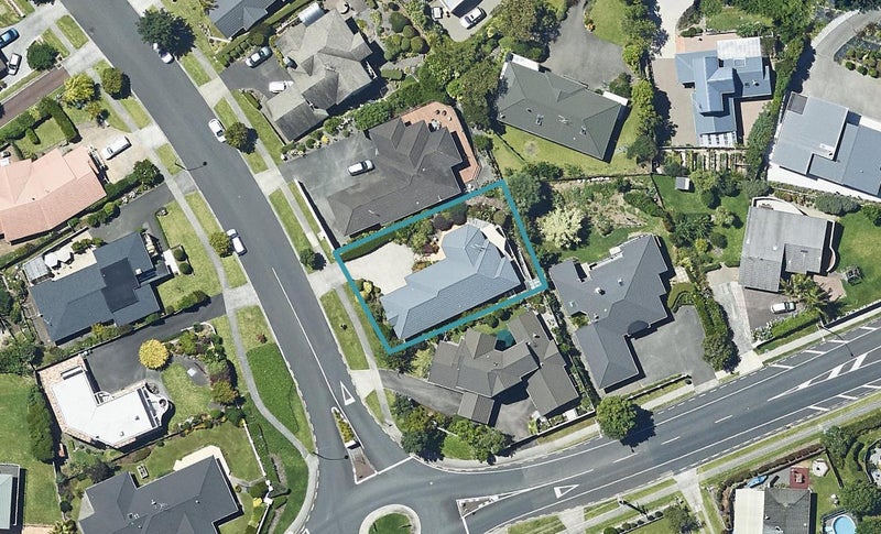 6 Sterling Gate Drive, Bethlehem, Tauranga - Carousel 1