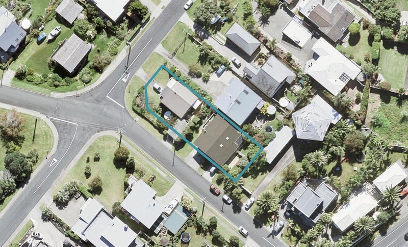 5 Hardley Avenue, Tindalls Beach, Whangaparaoa - Carousel 1
