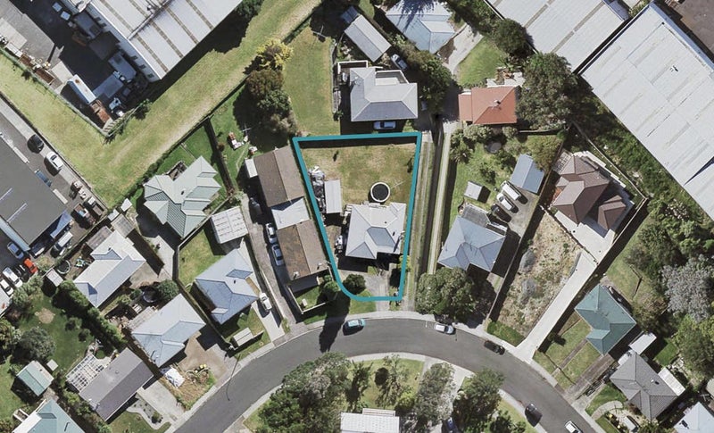 75 Bruce Road, Glenfield, Auckland - Carousel 1