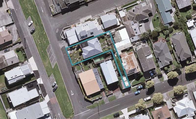 11 Nobs Line, Strandon, New Plymouth - Carousel 1