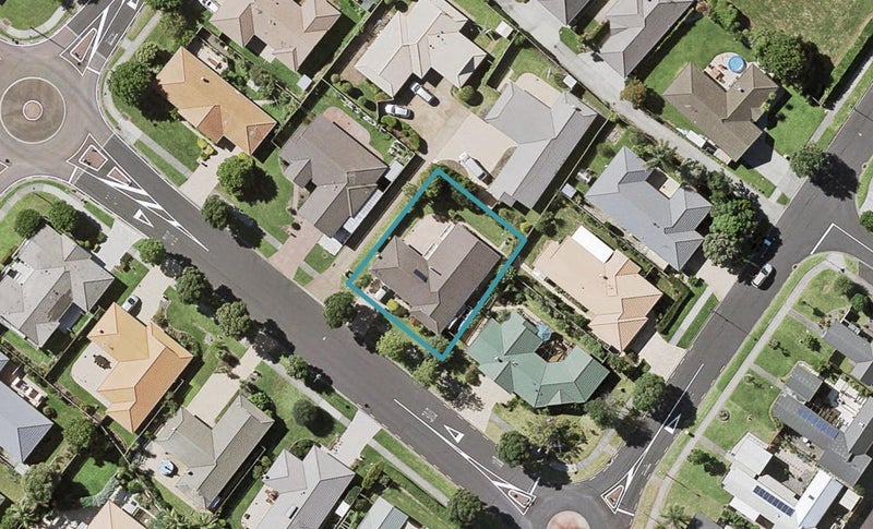 5 Huntington Drive, Huntington Park, Auckland - Carousel 1