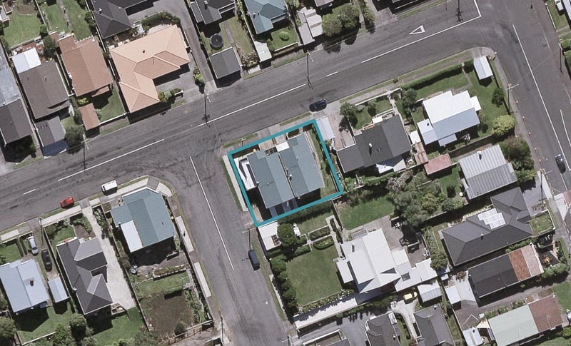 32 Ngaio Street, Strandon, New Plymouth - Carousel 1