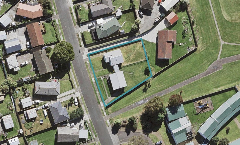 11 Comet Crescent, Māngere, Auckland - Carousel 1