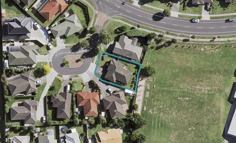 4 Rushbury Place, Randwick Park, Auckland - Carousel 1