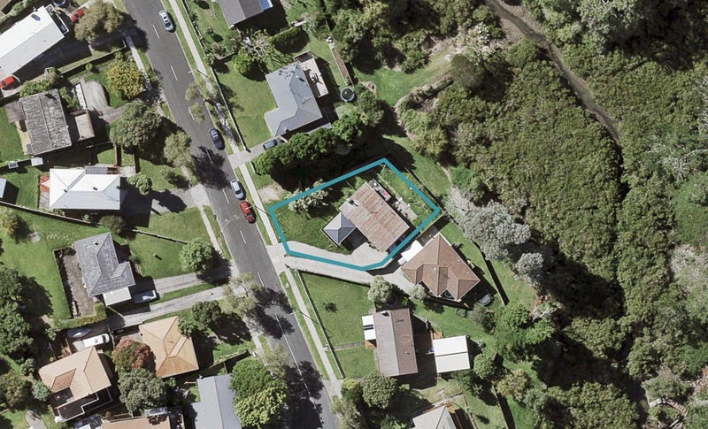 40 Ennis Avenue, Pakuranga Heights, Auckland - Carousel 1