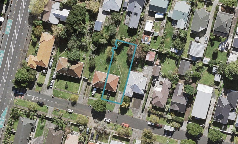 8 Parrish Road, Sandringham, Auckland - Carousel 1