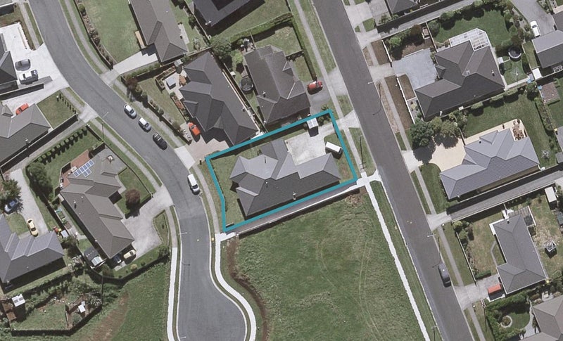 27 Jules Crescent, Bell Block, New Plymouth - Carousel 1
