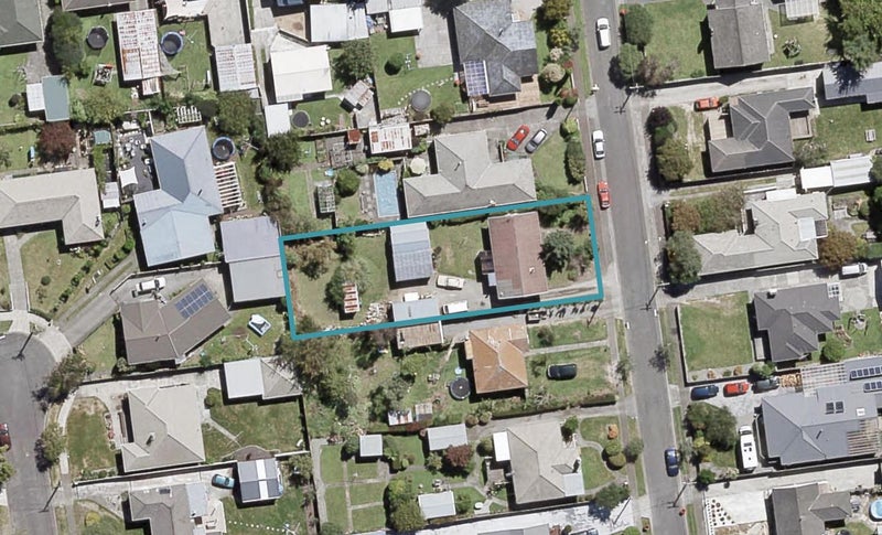 16 McCurdy Street, Elderslea, Upper Hutt - Carousel 1