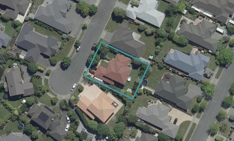 11 Jasper Place, Northwood, Christchurch - Carousel 1
