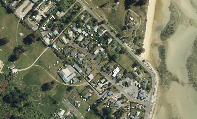 22 Franklin Street, Marahau - Carousel 1