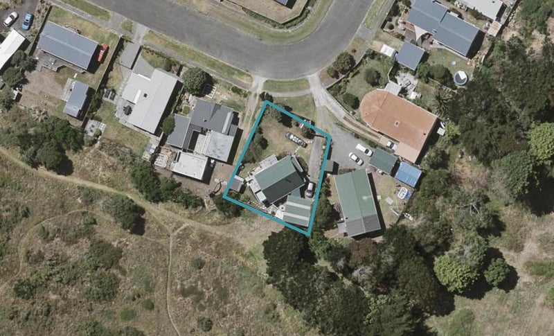 20 Scott Avenue, Otaki Beach, Otaki - Carousel 1