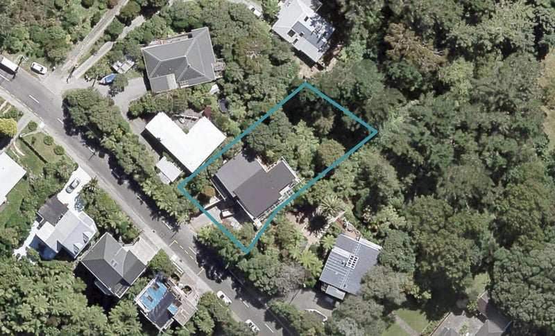 110 Park Road, Belmont, Lower Hutt - Carousel 1