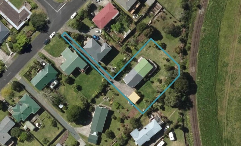 2/25 Fisher Terrace, Te Kamo, Whangārei - Carousel 1