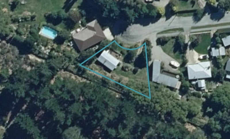 32 Reid Avenue, Luggate, Wānaka - Carousel 1