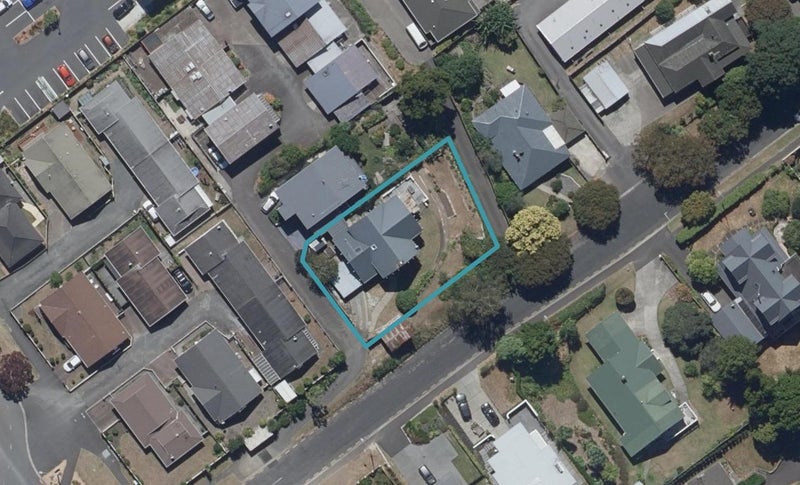 10 Radnor Street, Hamilton Central, Hamilton - Carousel 1
