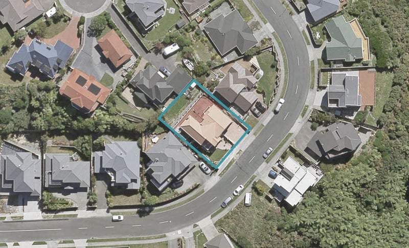 82 Cypress Drive, Maungaraki, Lower Hutt - Carousel 1