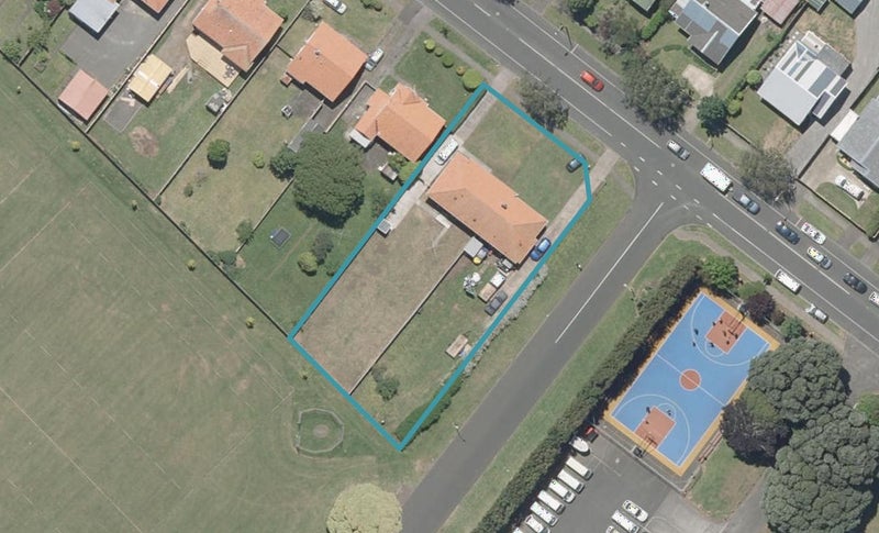 133 Grey Street, Springvale, Whanganui - Carousel 1
