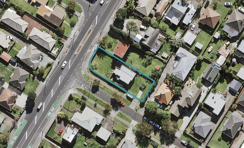 2 Harwood Street, Sandringham, Auckland - Carousel 1