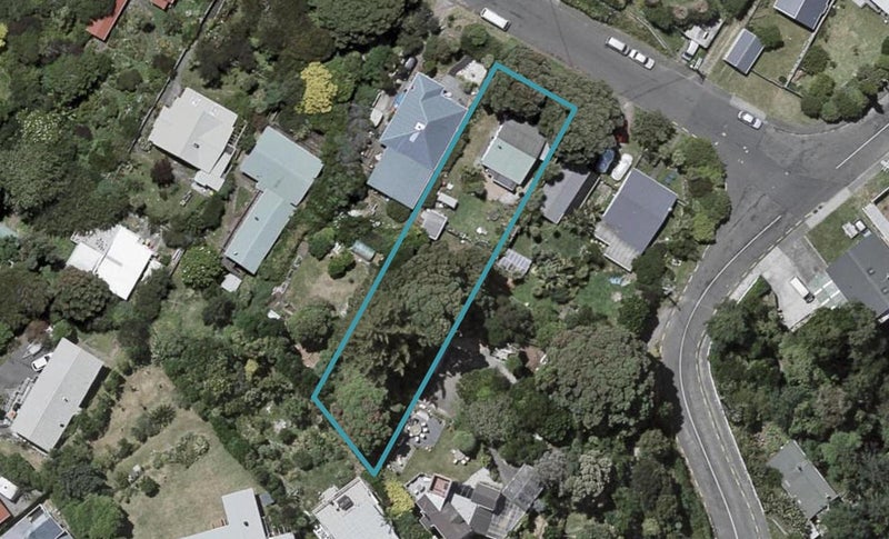 42 Ocean Road, Paekakariki - Carousel 1