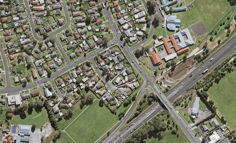 8 Tacon Place, Mangere, Auckland - Carousel 1