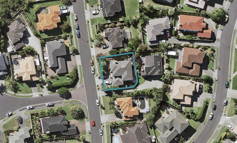 15 Killybegs Drive, Pinehill, Auckland - Carousel 1