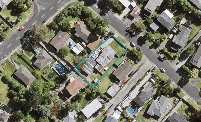 4 Longreach Drive, Sunnyvale, Auckland - Carousel 1