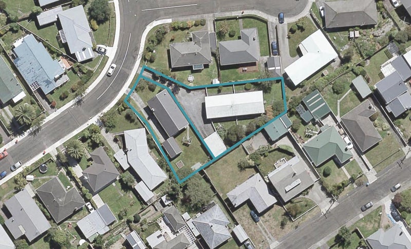 18 Ruru Crescent, Heretaunga, Upper Hutt - Carousel 1