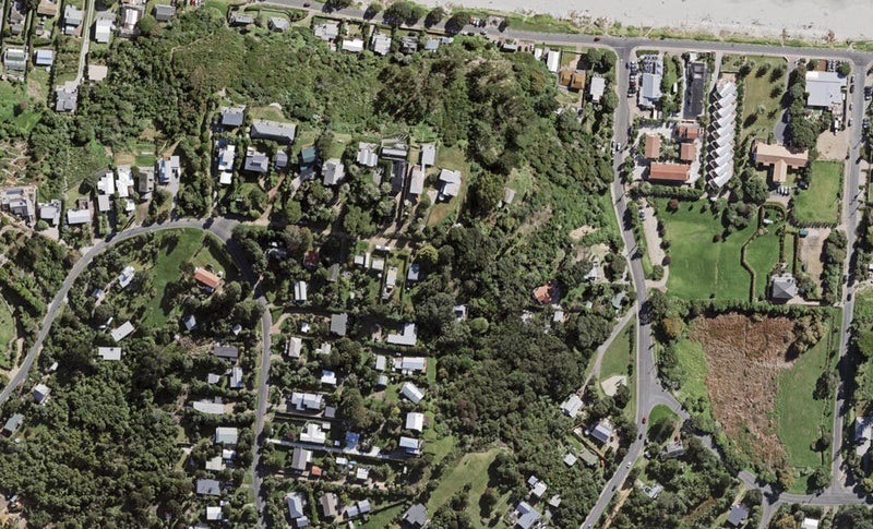 16 Pah Road, Onetangi, Waiheke Island - Carousel 1