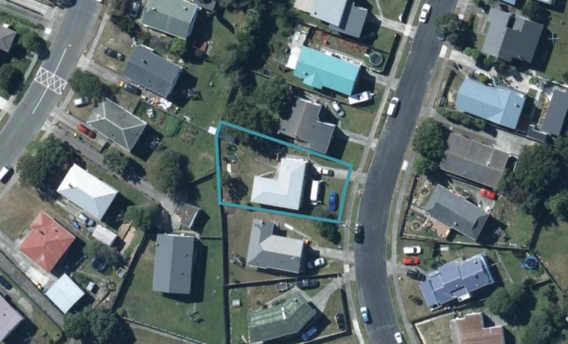 47 Beaumaris Crescent, Ascot Park, Porirua - Carousel 1