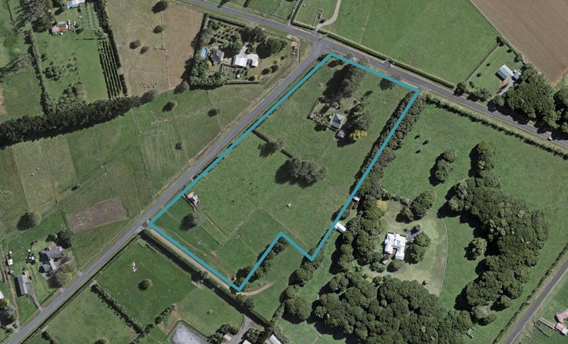 96 Hull Road, Waiuku, Waiuku - Carousel 1