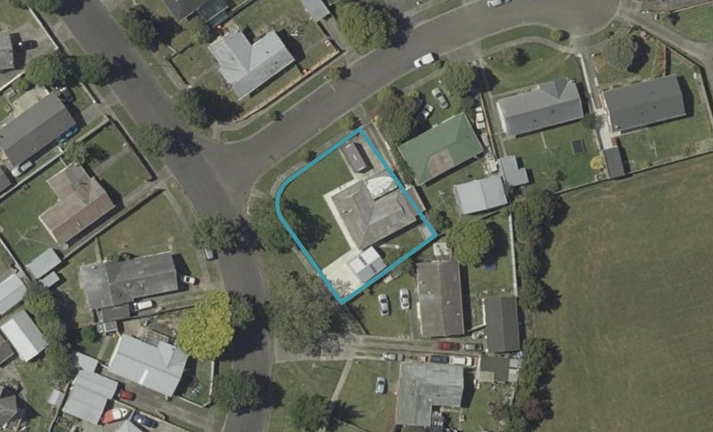 2 Waihi Place, Westbrook, Palmerston North - Carousel 1
