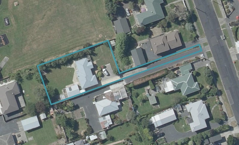 14 Vulcan Road, Waldronville, Dunedin - Carousel 1