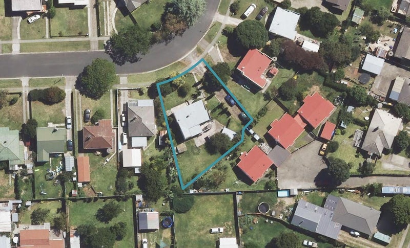 18 Centennial Crescent, Te Hapara, Gisborne - Carousel 1