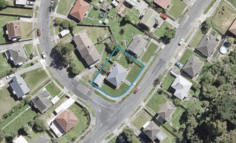 36 Judd Crescent, Naenae, Lower Hutt - Carousel 1