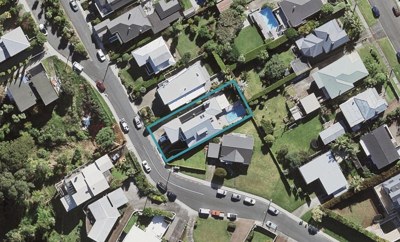17 Tizard Road, Birkenhead, Auckland - Carousel 1