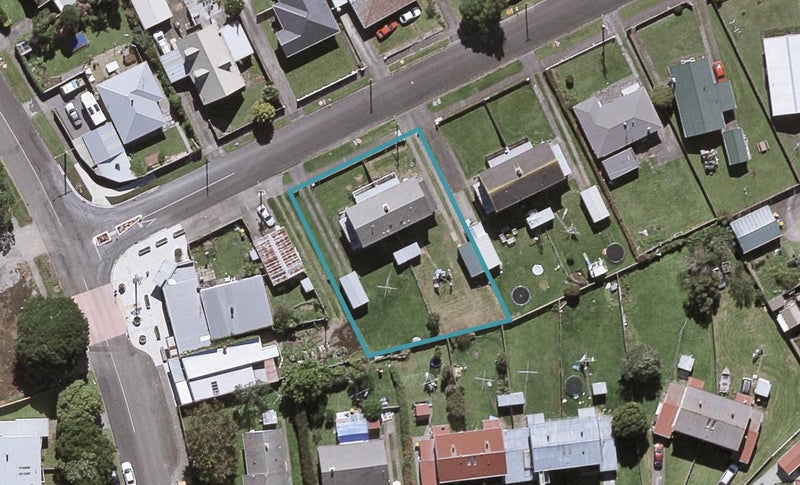 6 Adventure Street, Marfell, New Plymouth - Carousel 1