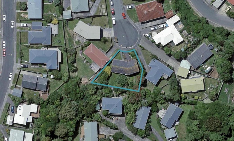 14 Archbold Street, Newlands, Wellington - Carousel 1