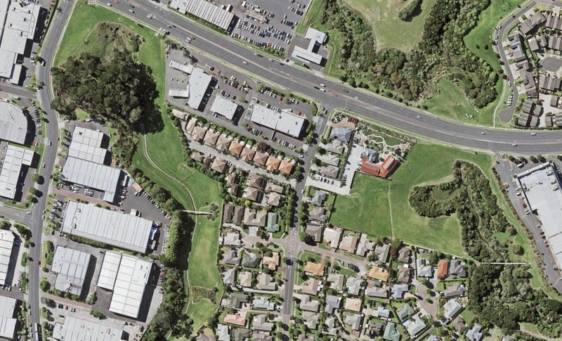 116 Huntington Drive, Huntington Park, Auckland - Carousel 1