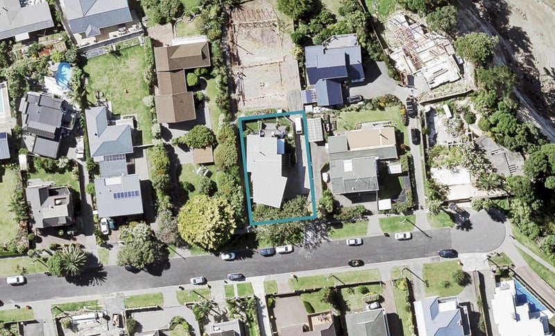 34 Beechwood Road, Rothesay Bay, Auckland - Carousel 1