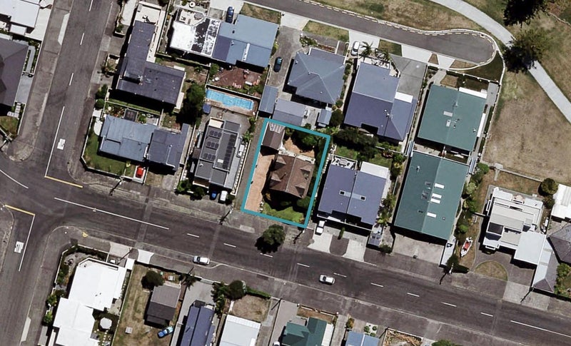 13A Charles Street, Westshore, Napier - Carousel 1
