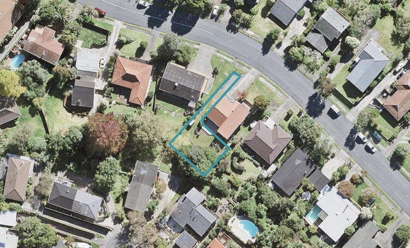 44A Stapleford Crescent, Browns Bay, Auckland - Carousel 1