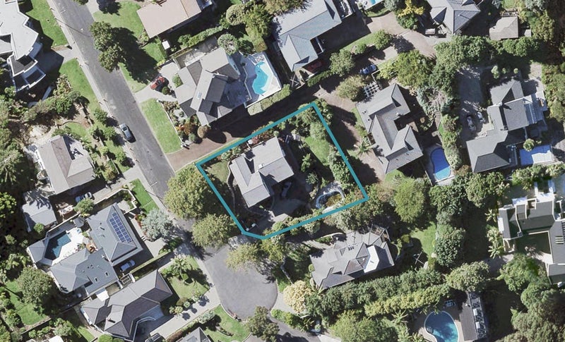 34 Tainui Road, Cockle Bay, Auckland - Carousel 1