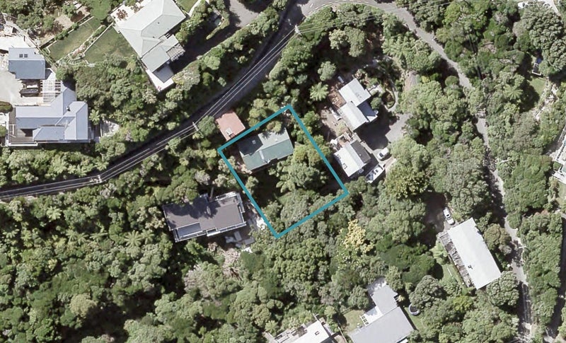80 Howard Road, Point Howard, Lower Hutt - Carousel 1