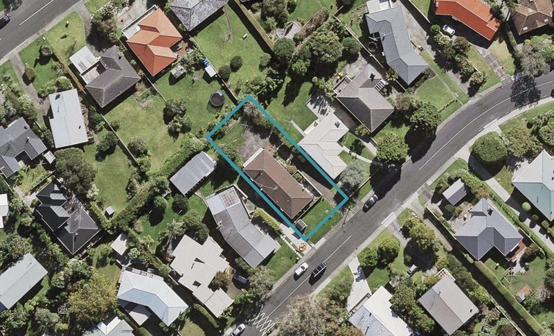 2/45 Alton Avenue, Hillcrest, Auckland - Carousel 1