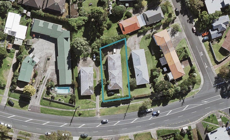 2/319 Wairau Road, Tōtara Vale, Auckland - Carousel 1