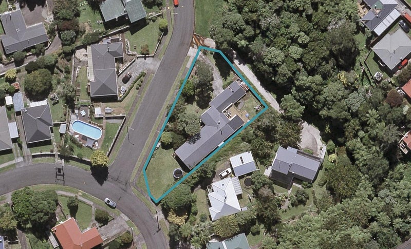 23 Beaumont Crescent, Frankleigh Park, New Plymouth - Carousel 1