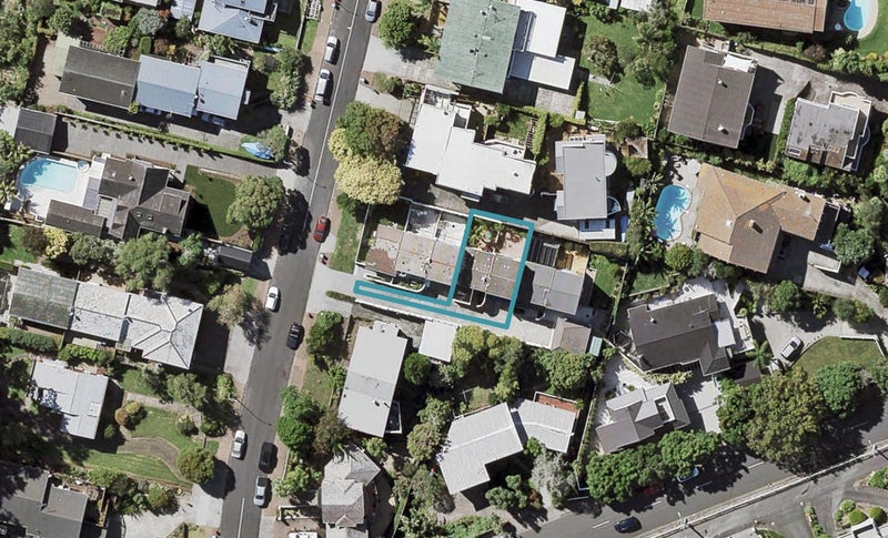 2/5 Holgate Road, Kohimarama, Auckland - Carousel 1