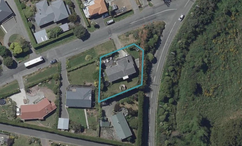2 Madeley Road, Mount Pleasant, Christchurch - Carousel 1