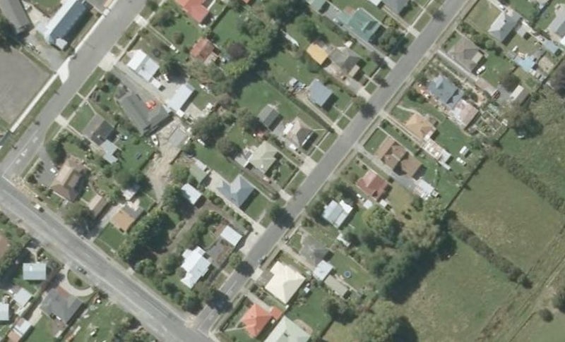 24 Burns Street, Milton - Carousel 1