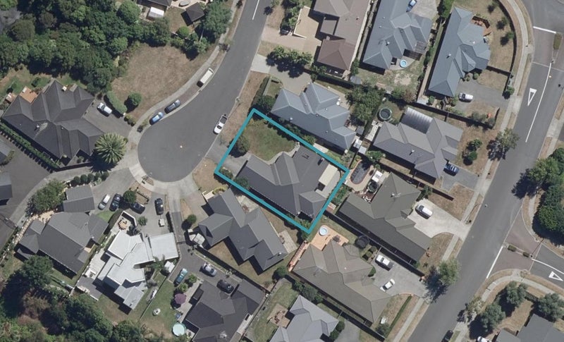 5 Bayswater Court, Huntington, Hamilton - Carousel 1